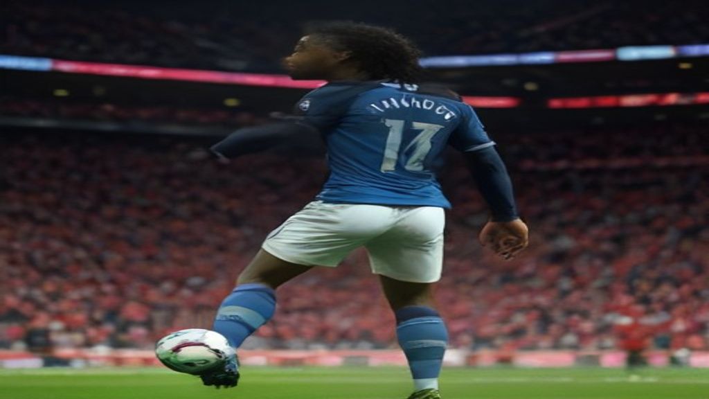 Manchester City mira titular do Liverpool com proposta milionária