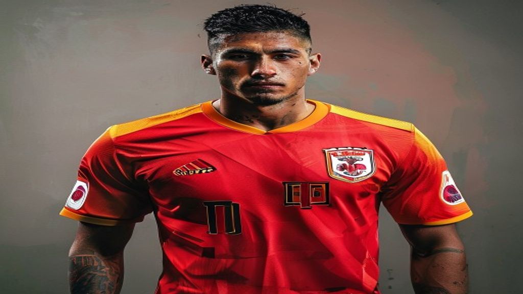 Peru: Camisa de Futebol com Mil Patrocinadores